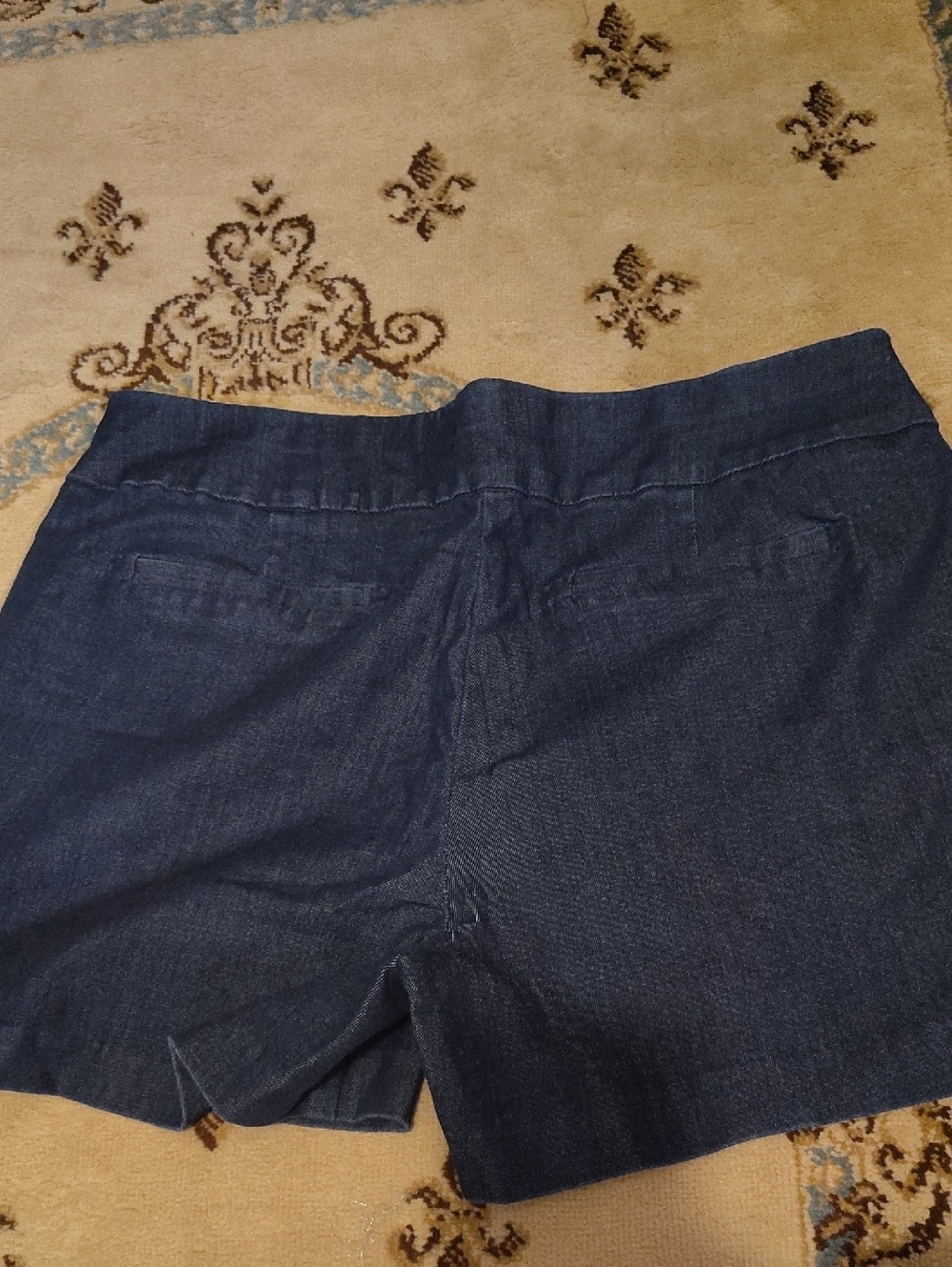 Lot of 6 pairs of New York & Company Pull On Shorts Size Large - Picture 12 of 16